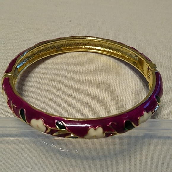 Vintage Fuchsia Enamel Cloisonne Goldtone Floral Bangle Bracelet Hinge Opening - Picture 3 of 11